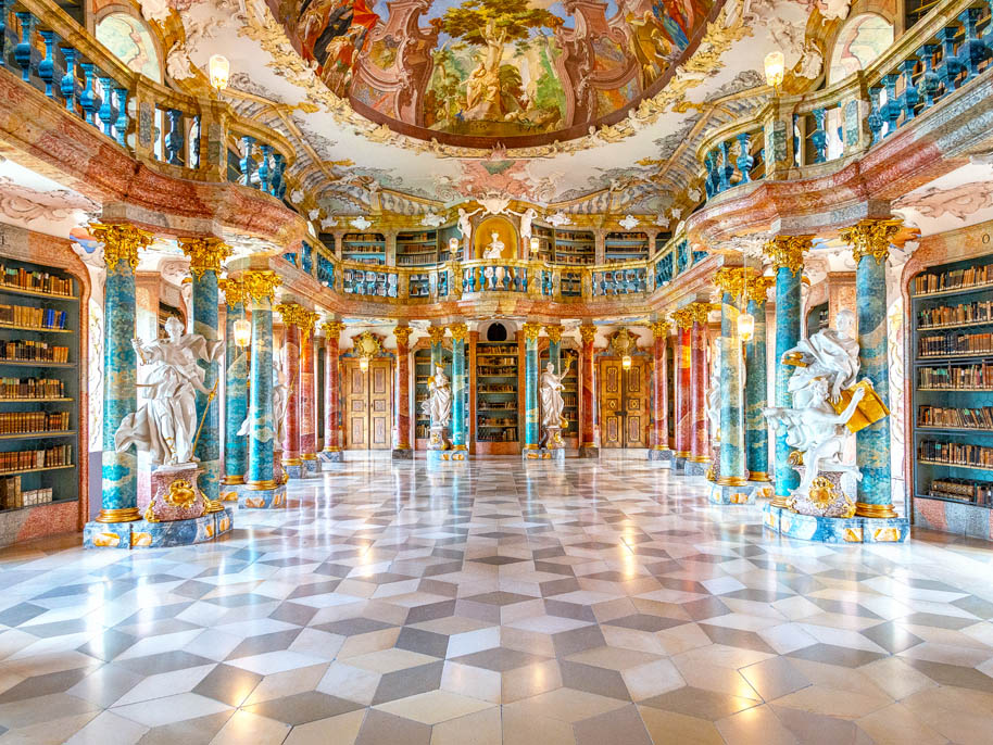 Bibliothek Kloster Wiblingen im Rokokostil