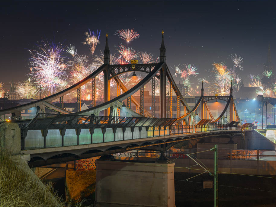 Neutorbrücke in der Nacht